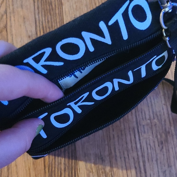Toronto Purse - Picture 6 of 6